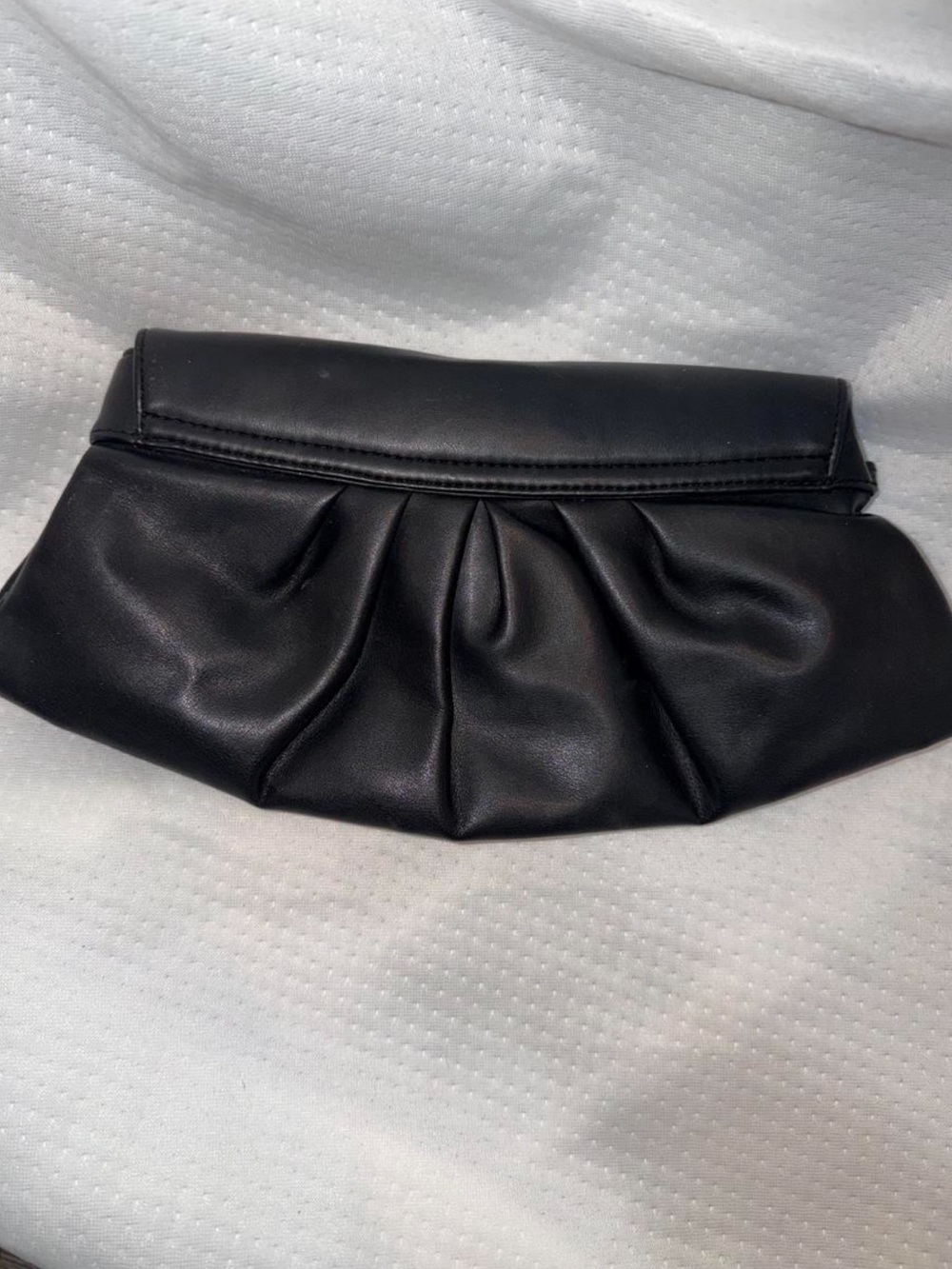 New York & Company Black Ruched Clutch Mini Bag - Picture 3 of 5